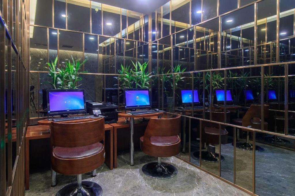 Yitel Tuanjiehu Metro Station Hotel 3*